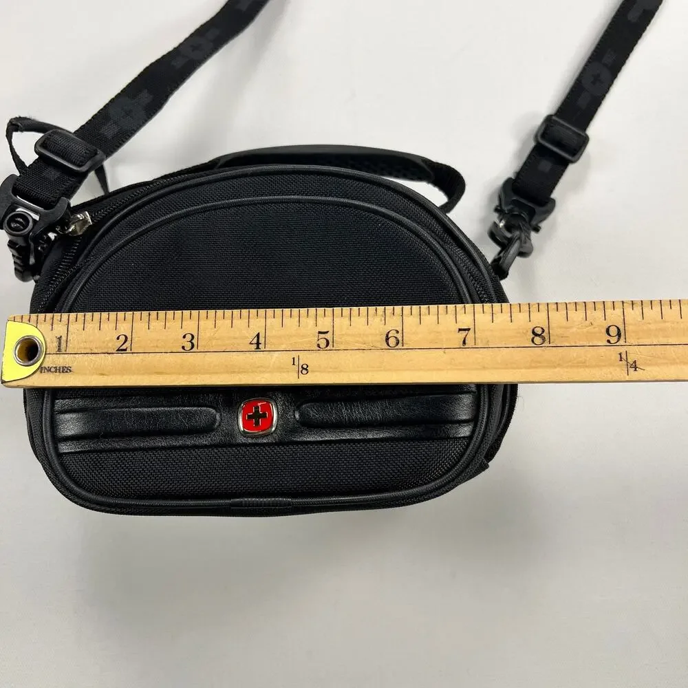 Wenger Swiss Army The Trend Black Nylon Dual Zip Top Camera Bag WA-7888-02